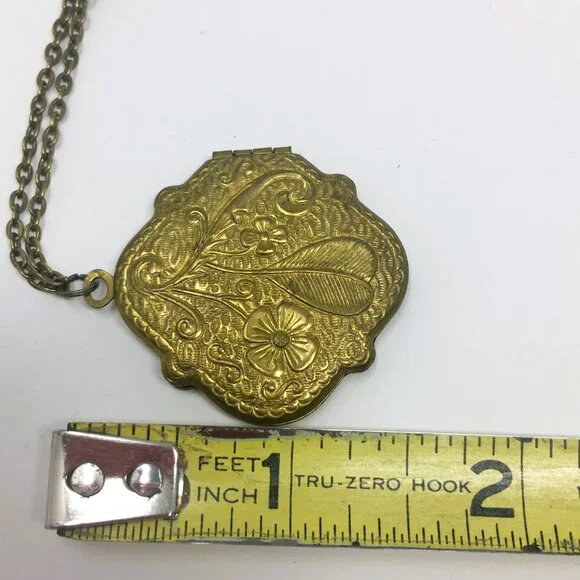 Vintage Hexagonal Ornate Floral Embossed Brass Locket Choker Necklace - Picture 13 of 16